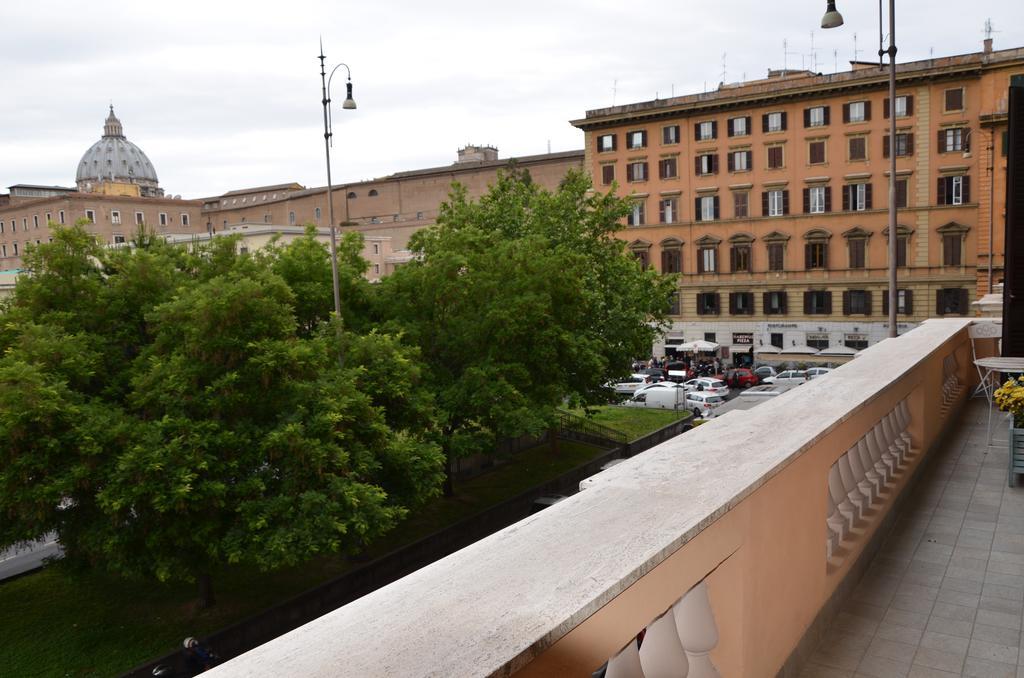 Apartmán Un Caffe Sul Balcone 1 Řím Pokoj fotografie